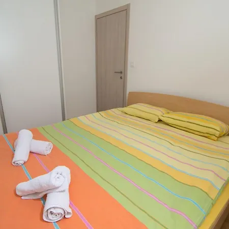 Feels Like スコピエ